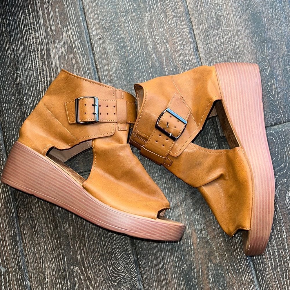 buckled wedge sandals.